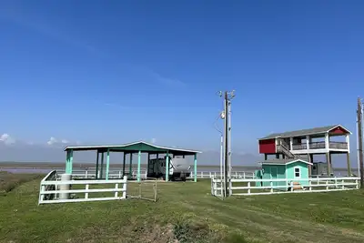 Image de This property has it all! Beach and Intercoastal frontage.