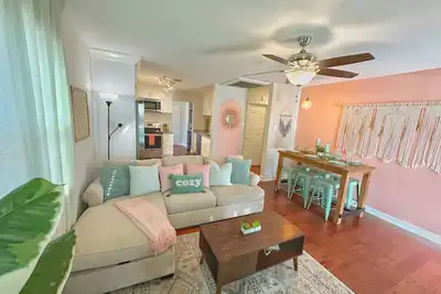Image de Cozy Cove 3br|2ba, at High Point