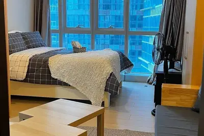 Image de Bgc Uptown Parksuites Minimalist Ikea InspiredRoom
