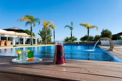 Image de Casa Pera - Spectaculaire villa de luxe avec piscine!