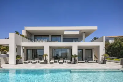 Image de Villa da Raposa - Superbe villa de luxe avec vue sur l'océan, près de la plage!