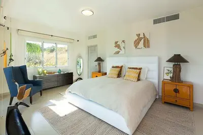 Image de Spacious 4bdr + 4 bthr Beach Front w\/ Pools & Waterpark