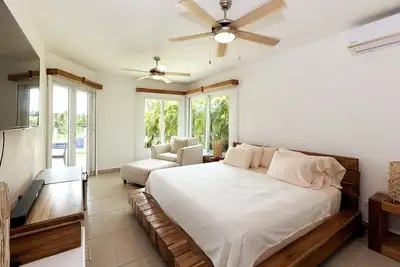 Image de 4 Bdr + 4 bthr apartment with private pool 👙 / Beach access 🏖️