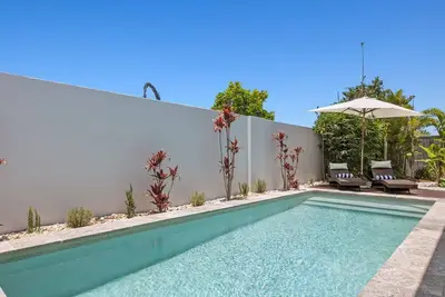 Image de Coastal Hideaway in the heart of Casuarina with Heated Pool