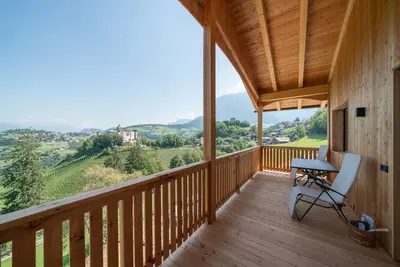 Image de Appartement \"Schlosshof Hoamat\" avec vue sur les montagnes, terrasses & Wi-Fi