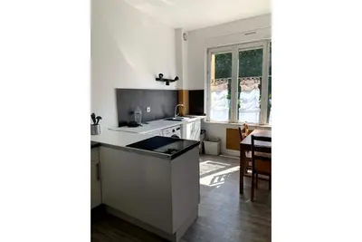 Image de Appartement indépendant en plein coeur de ville.