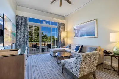 Image de Emerald by Viac - Unique 1br Suite @Ritz Carlton KeyBiscayne-by Viac