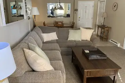 Image de Lovely Modern Condo Near Loon Mountain, Wifi, 2 Br, 2 Baths, A/C, Pools & Gym