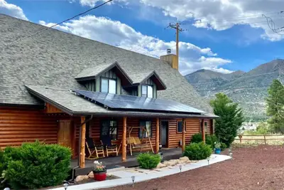 Image de Spacious Chic Cabin with Gorgeous Views, Outdoor Lounge, Family Friendly