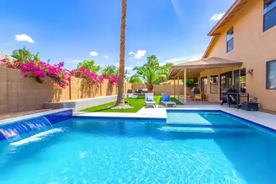 Image de Spacious Scottsdale Palm Home w/ Private Pool