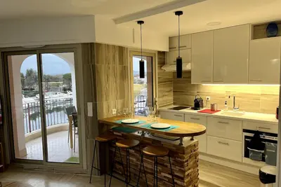 Image de Studio moderne - Port de Mandelieu - Proche Mer