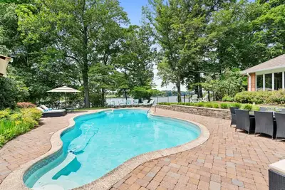 Image de Waterfront oasis, tranquil masterpiece for relaxing and recreating beautifully