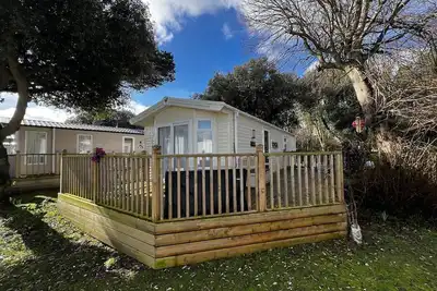 Image de Stunning caravan with decking at Azure Seas in Suffolk ref 32055az