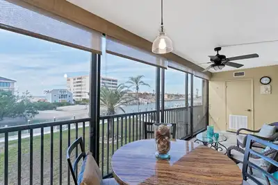 Image de Spectacular Water Views - Short Walk to Siesta Key Turtle Beach