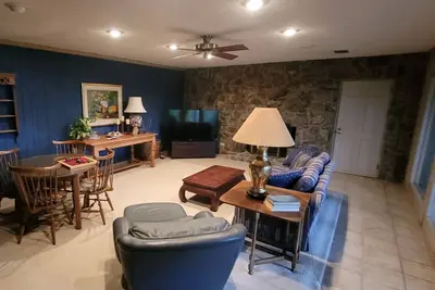 Image de Luxurious Lakefront Eden Isle House - Heber Springs, Ar