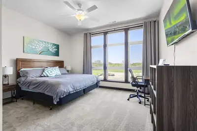 Image de Fantasy Field Condo #217