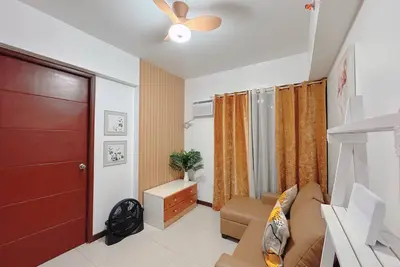 Image de 2br Cozy Aesthetic Condominium Near Abreeza with Veranda