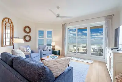 Image de Oceanfront Condo! Spectacular Views w Pool!