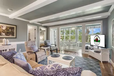 Walk-in Golf Course View Condo with Lock-off Double Suite