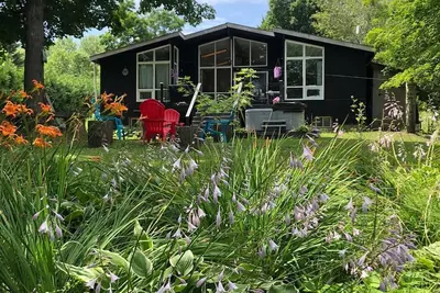 Image de Rustic cottage w/ hot tub