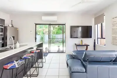 Image de French Beach Bungalow (2br, pet-friendly)