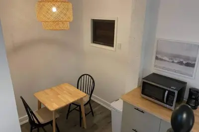Image de Quiet and Comfortable Studio - 5 minutes to Cruz Bay Beach