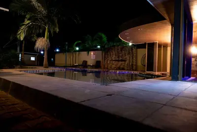 Image de Luxurious 4 bedroom with a pool in salama park Lusaka