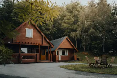 Image de Pines Pitch - Wooden Cabin Sleeping 6 guests, Pet Friendly