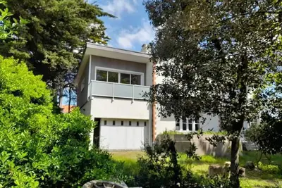 Image de Studio lumineux avec loggia, à 50m de la plage, parking privé, proche commerces et restaurants