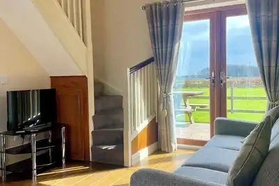 Image de Countryside cosy cottage on working arable farm