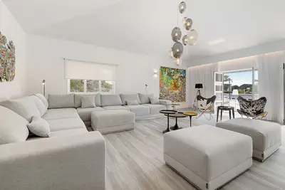 Image de Maison de vacances 'Soltroia Beach Court Villa' avec piscine privée, Wi-Fi et climatisation