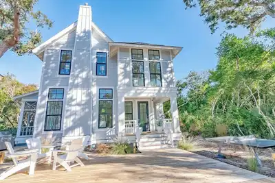 Image de Say Knot on Call to your dream Bald Head Island vacation retreat!