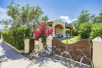 Image de Maison de vacances 'Villa Dalila' avec terrasse privée, jardin privé et climatisation