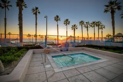 Image de Ocean View, Pool, Hot Tub, Steps To Pier, Gated