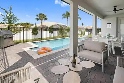 Image de Just Beachy | New! 5br Beach House with Under-the-Sea Theme Room + More