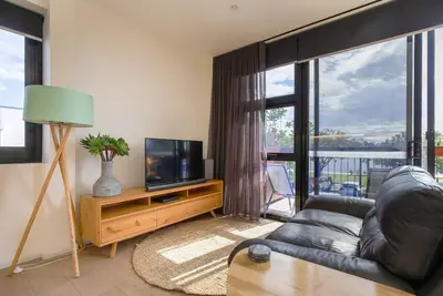 Image de Comfy 2-Bedroom Apartment with a Clyde River View