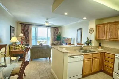 Image de Disney dreams apartment Amazing lake views!