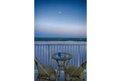 Image de Cozy Penthhouse Disney Spectacular Lake View