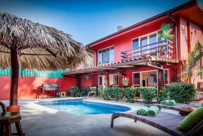 Big private home with pool in Surfside - a short walk from the beach