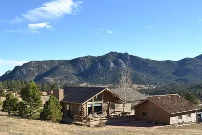 Image de Tonahutu - 2 bedroom home on 1+ acre