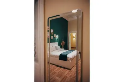 Image de Cozy 1 bedroom Queen and single bed 2