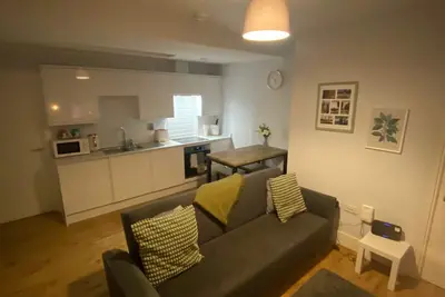 Image de Prestige-Appartement-Salle de bain privée séparée-Vue sur Jardin