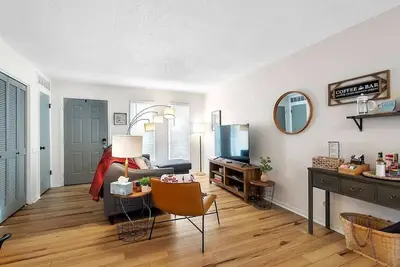 Image de Above Par-Modern Apartment-King