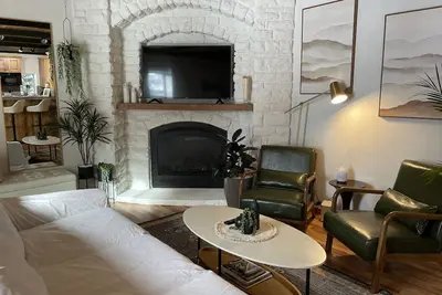 Image de West Vail Hideaway 2/2 fireplace at pine ridge bus stop