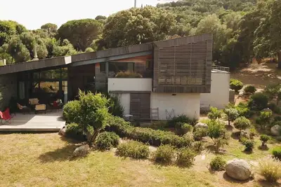 Image de Villa familiale avec piscine Ă 2 pas de la plage de Palombaggia