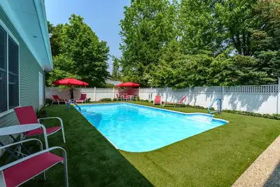 Image de Goshorn House & Studio - Large pool - Within walking distance to downtown Douglas