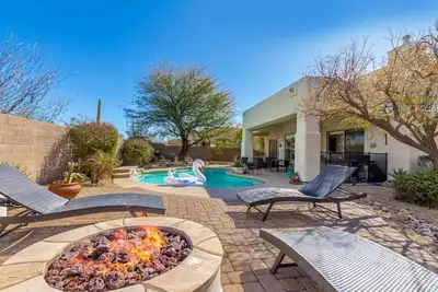 Image de Desert Diamond - Private Pool - 31+ Day Stays!