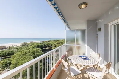 Balcon Parque Atlantico - Fantastic front line apartment with free WiFi.