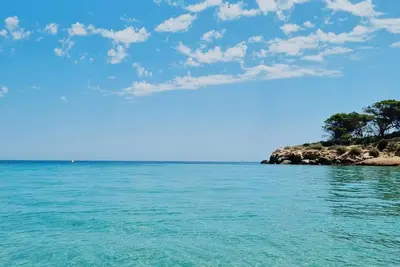 Image de 313 a 1ÂŞ lĂnea de playa vistas al mar