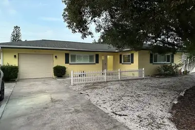 Image de Pool Home close to Indian Rocks beach Pet friendly